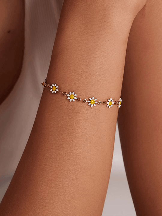 Morwenna - Gänseblümchen-Weißblumen-Armband