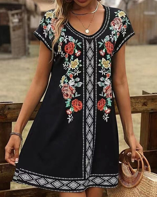 Lita - kurzärmeliges geblümtes Boho-Kleid